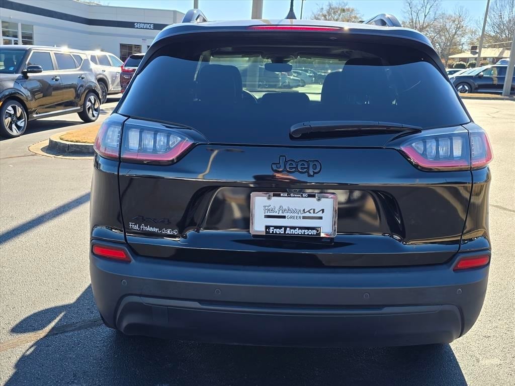 Used 2023 Jeep Cherokee Altitude Lux SUV