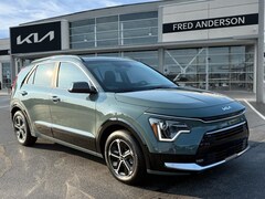 2025 Kia Niro SX SUV