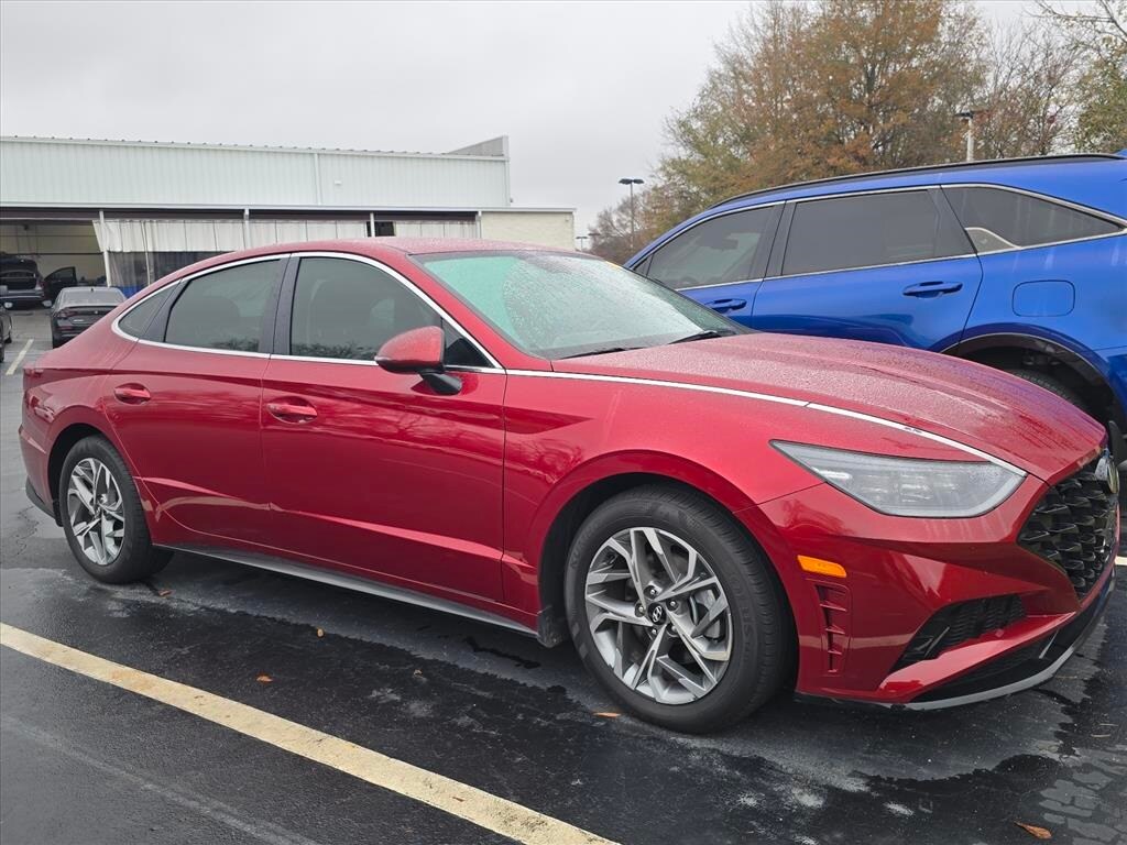 Used 2023 Hyundai Sonata SEL Sedan