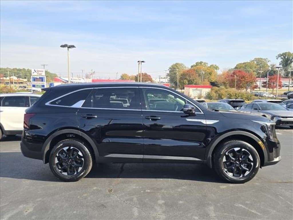 New 2026 Kia Sorento S SUV