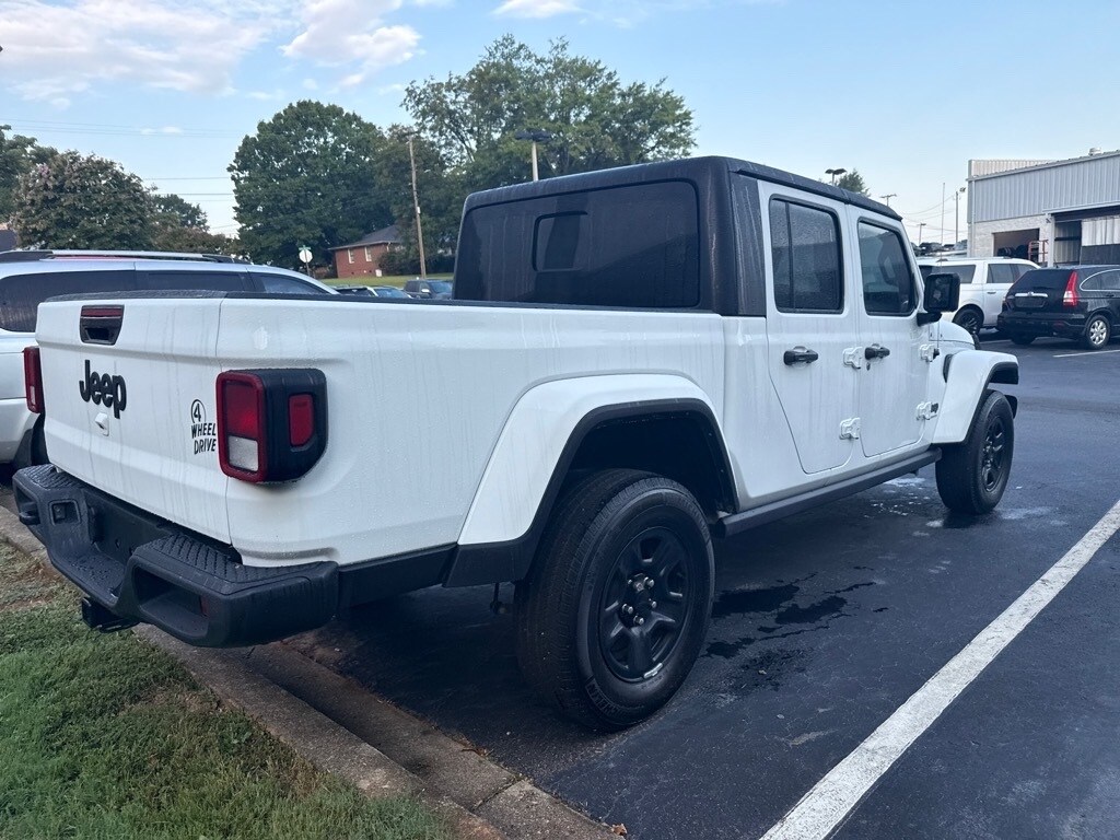 2023 Jeep Gladiator Sport photo 3