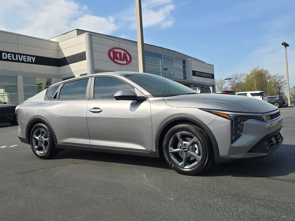 2026 Kia K4 LX