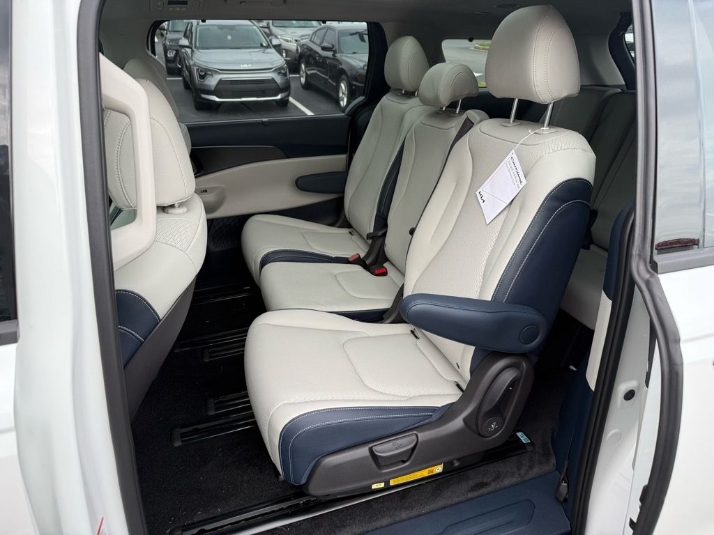 2026 Kia Carnival SX Prestige - Photo 12