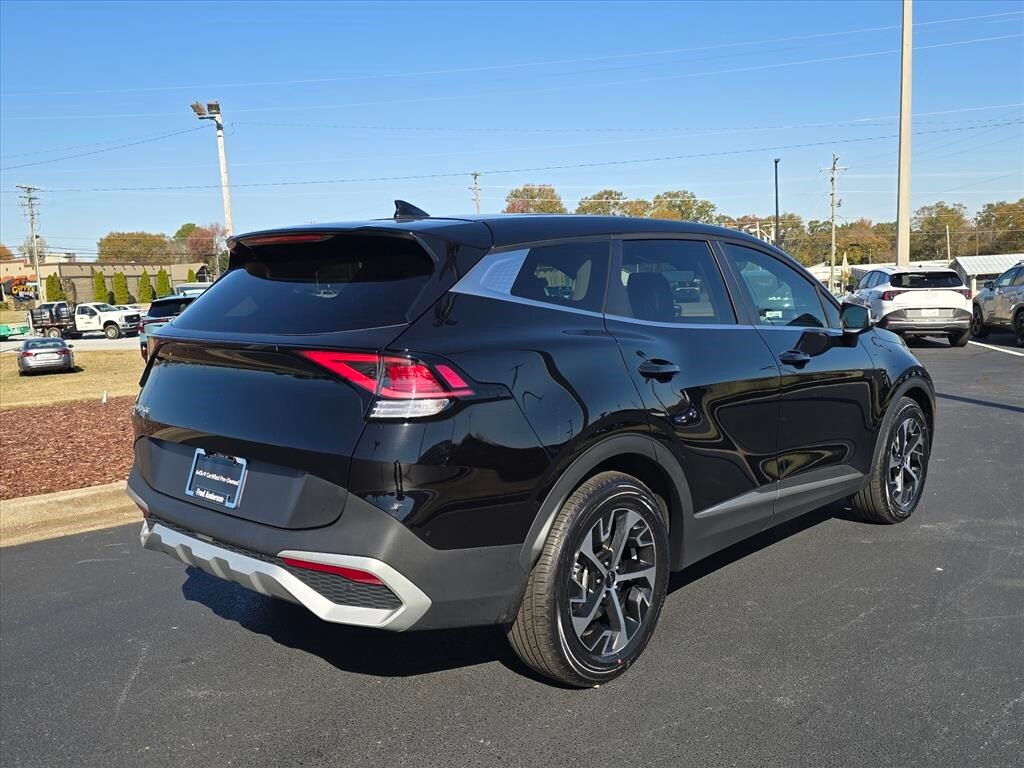 Used 2025 Kia Sportage EX SUV