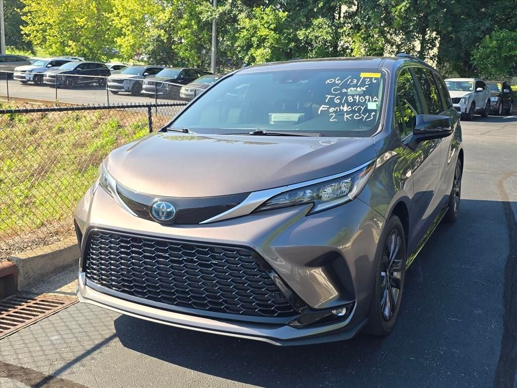 Used 2022 Toyota Sienna XSE 7 Passenger Minivan/Van