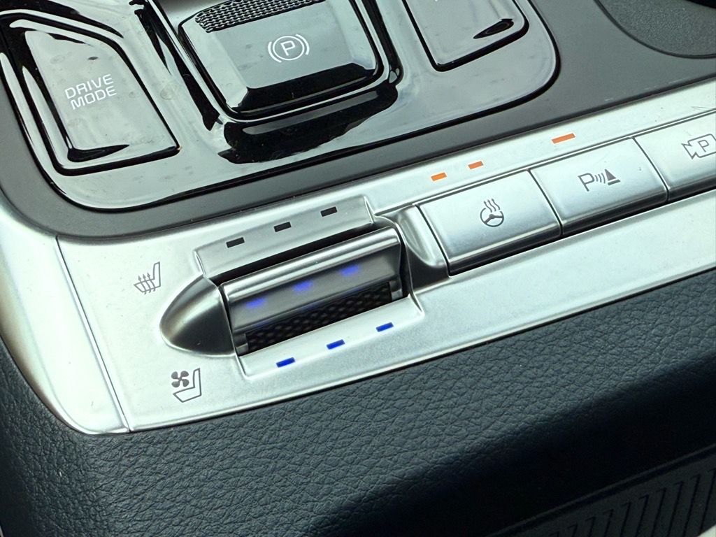 2026 Kia Carnival SX Prestige - Photo 16