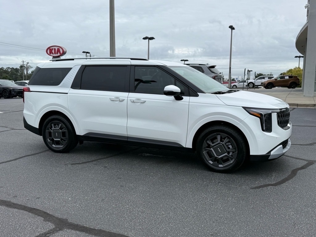 2026 Kia Carnival EX's photo