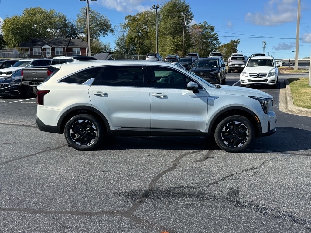 New 2026 Kia Sorento S SUV