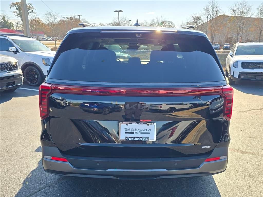 New 2026 Kia Carnival Hybrid SX Van Passenger Van
