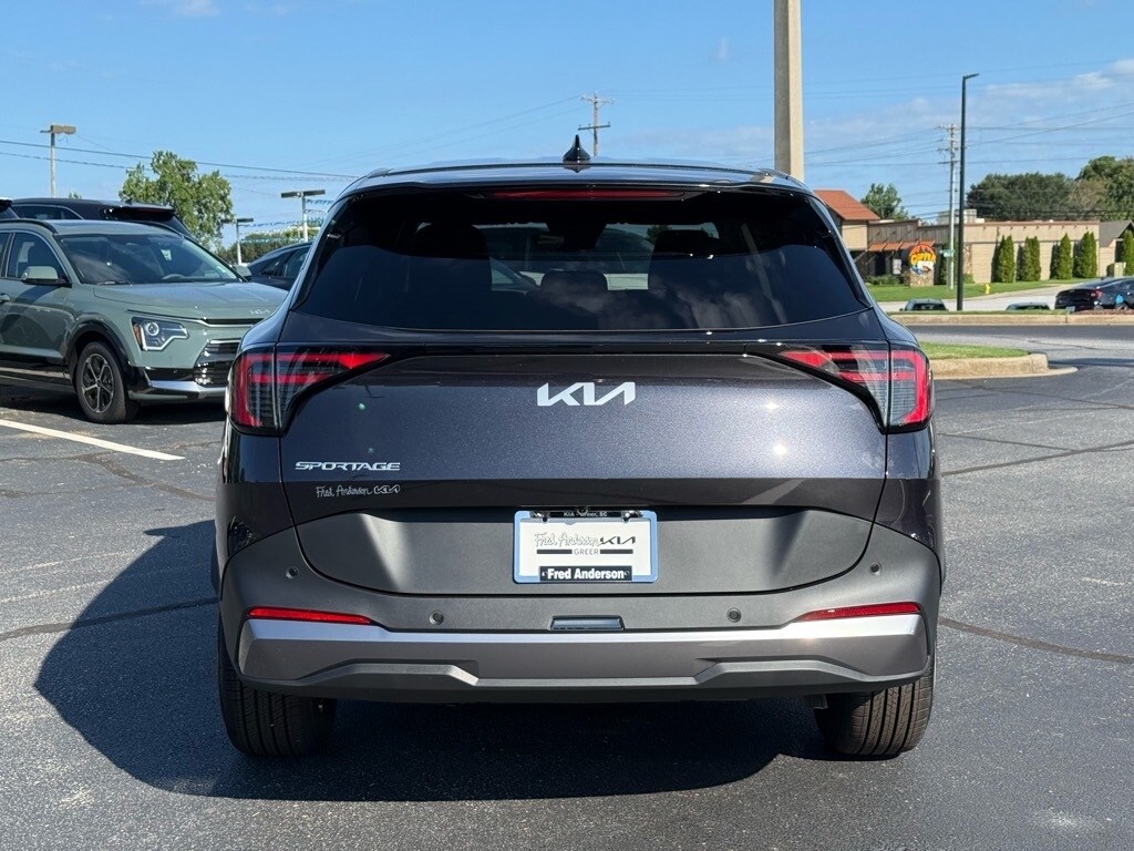 2026 Kia Sportage EX photo 4