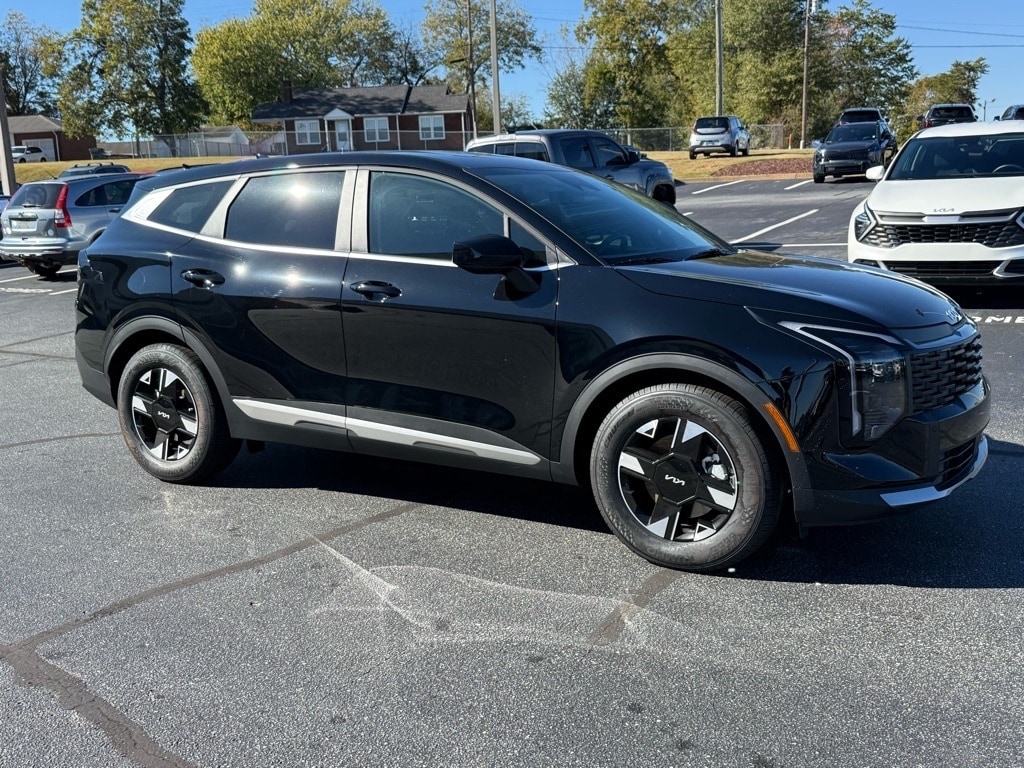 New 2026 Kia Sportage LX SUV