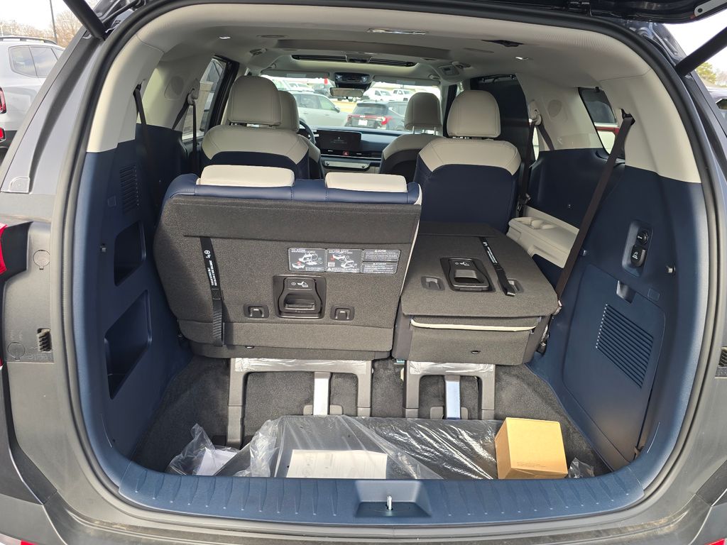 2026 Kia Carnival SX - Photo 11