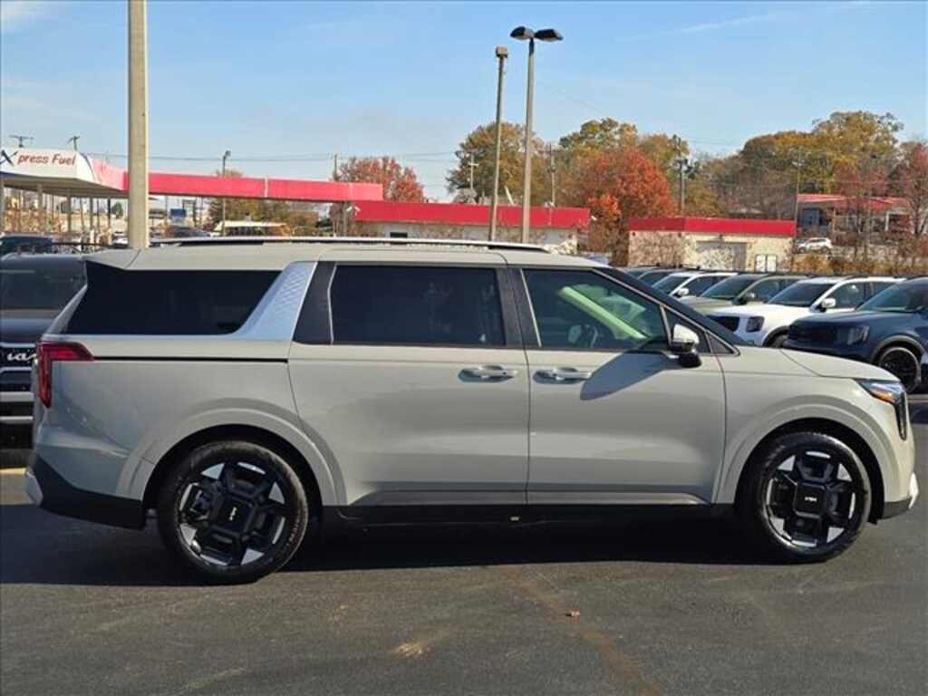 New 2026 Kia Carnival EX Van Passenger Van