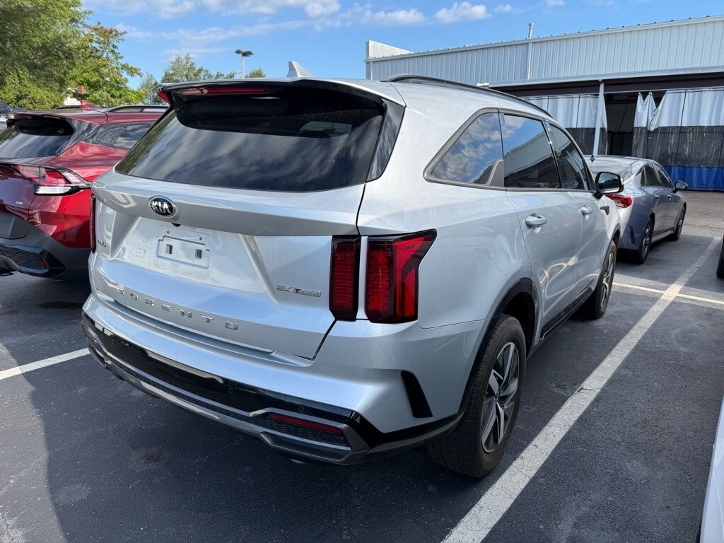 2021 Kia Sorento EX photo 2