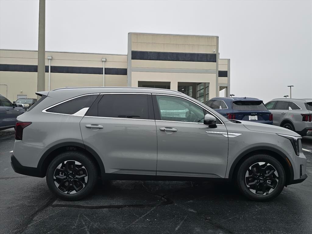 New 2026 Kia Sorento S SUV