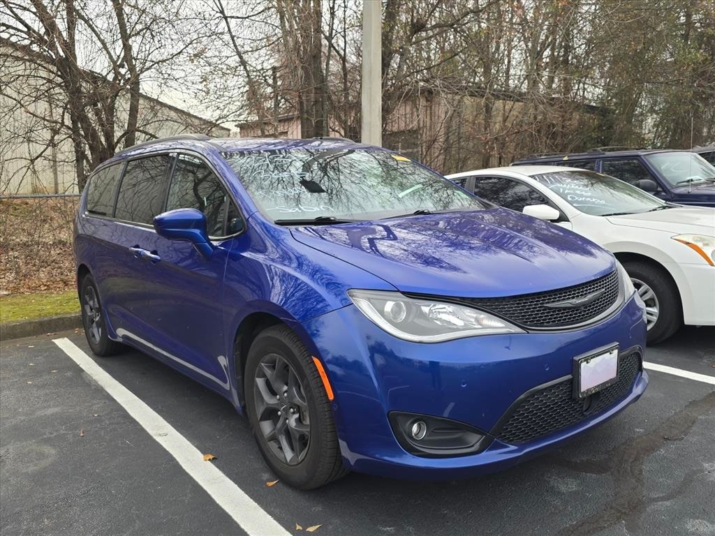 2019 Chrysler Pacifica Touring L Plus's photo