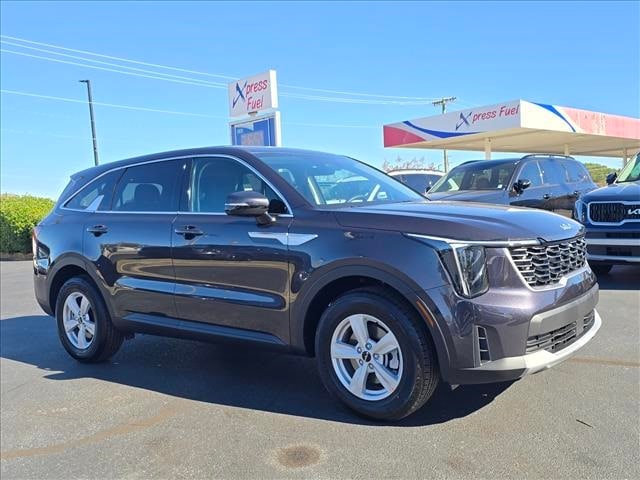 2026 Kia Sorento LX's photo
