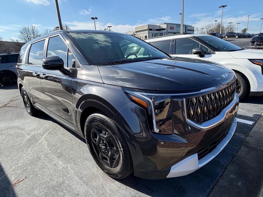 2026 Kia Carnival LXS's photo