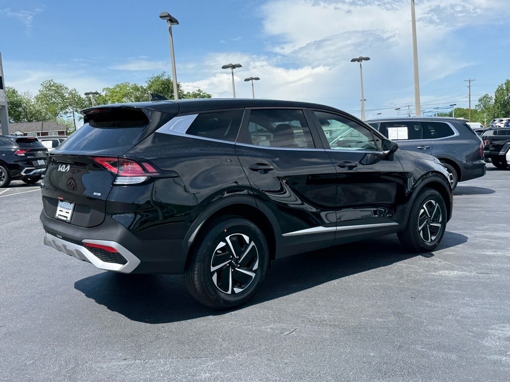 2025 Kia Sportage Hybrid LX photo 3