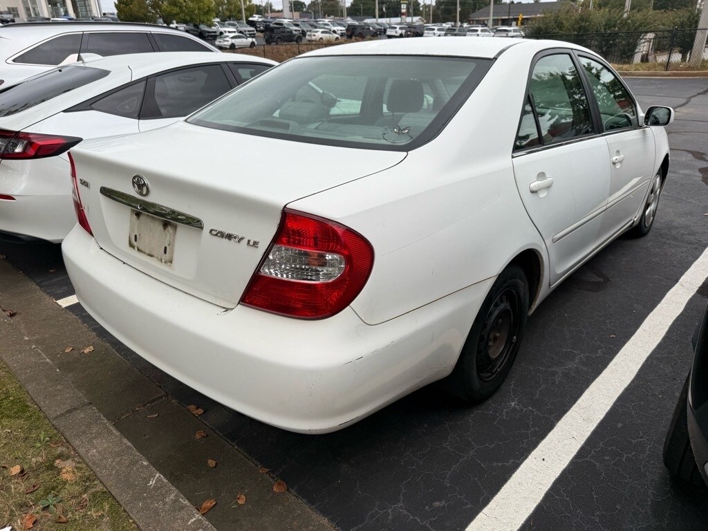 2004 Toyota Camry LE photo 2