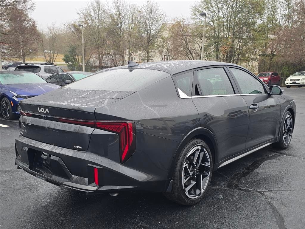 New 2025 Kia K4 GT-Line Sedan