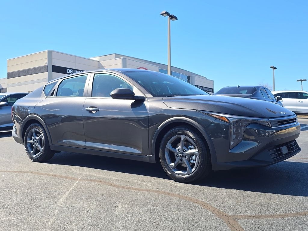 New 2026 Kia K4 LX Sedan