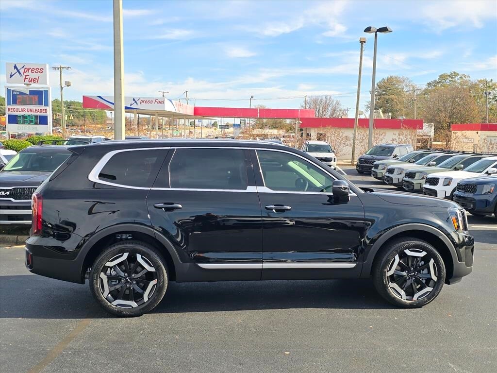 2025 Kia Telluride S photo 2