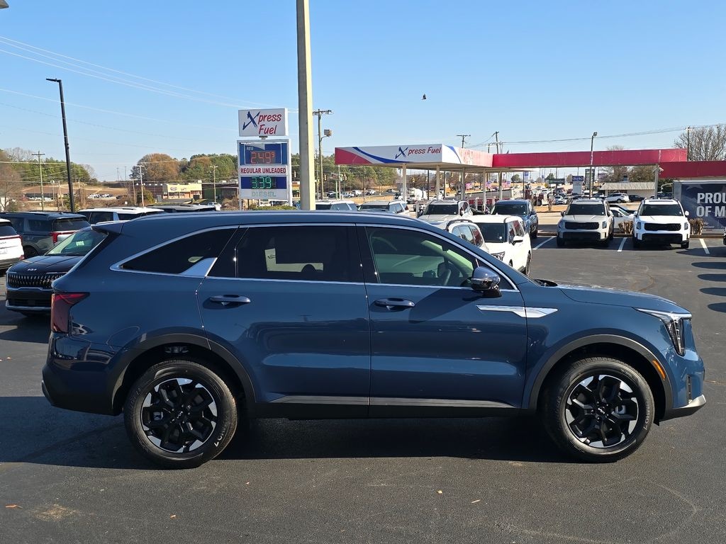 New 2026 Kia Sorento S SUV