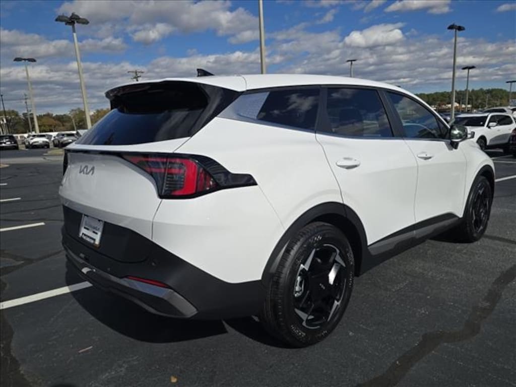 New 2026 Kia Sportage EX SUV