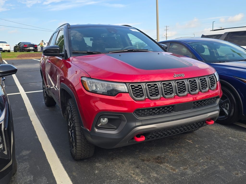 Used 2025 Jeep Compass Trailhawk SUV
