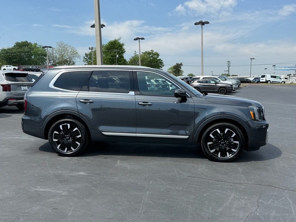 Used 2024 Kia Telluride SX with VIN 5XYP5DGC2RG434161 for sale in Greer, SC