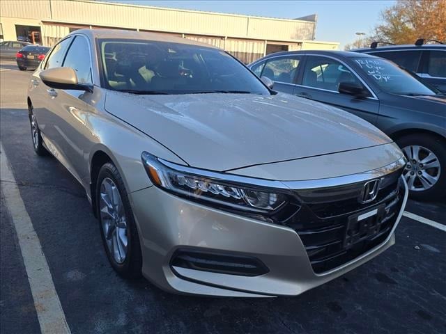 2018 Honda Accord LX's photo