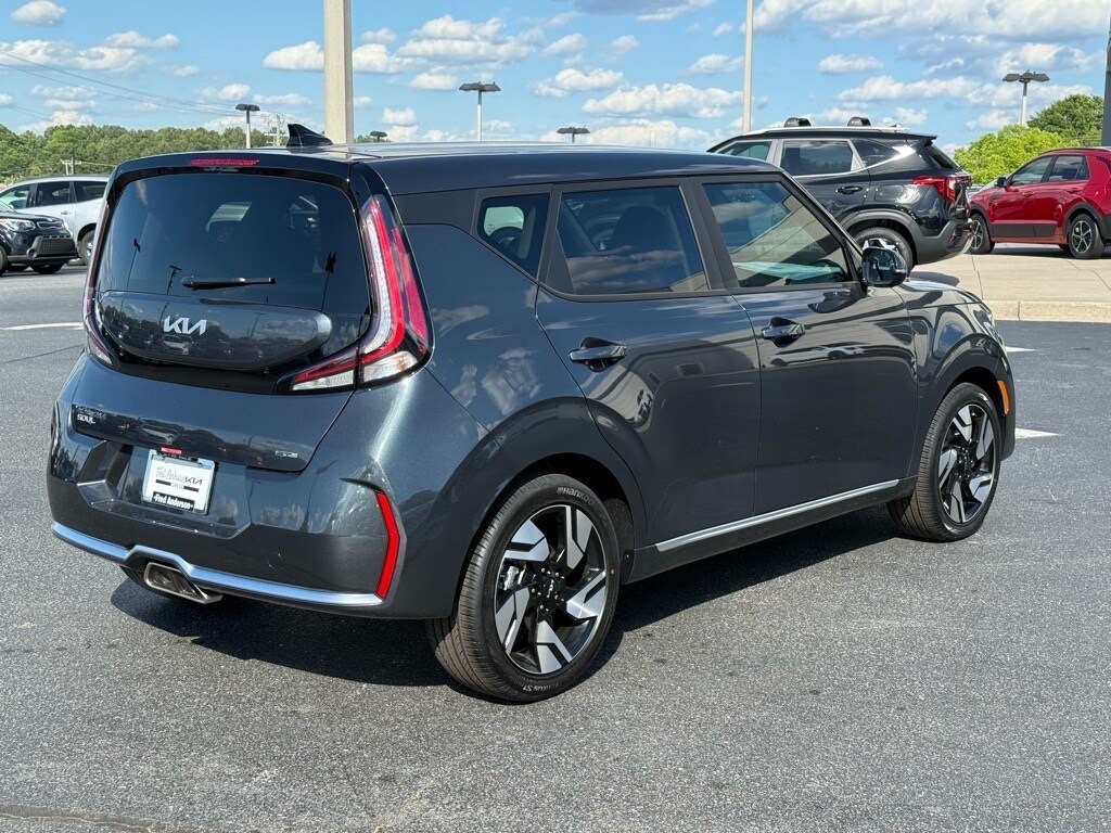 2025 Kia Soul GT-Line photo 3