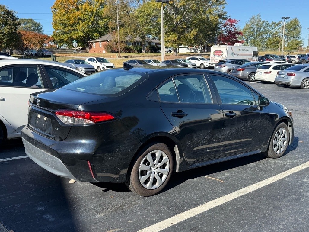2023 Toyota Corolla LE photo 3