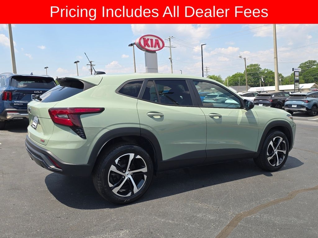 Used 2024 Chevrolet Trax 1RS SUV