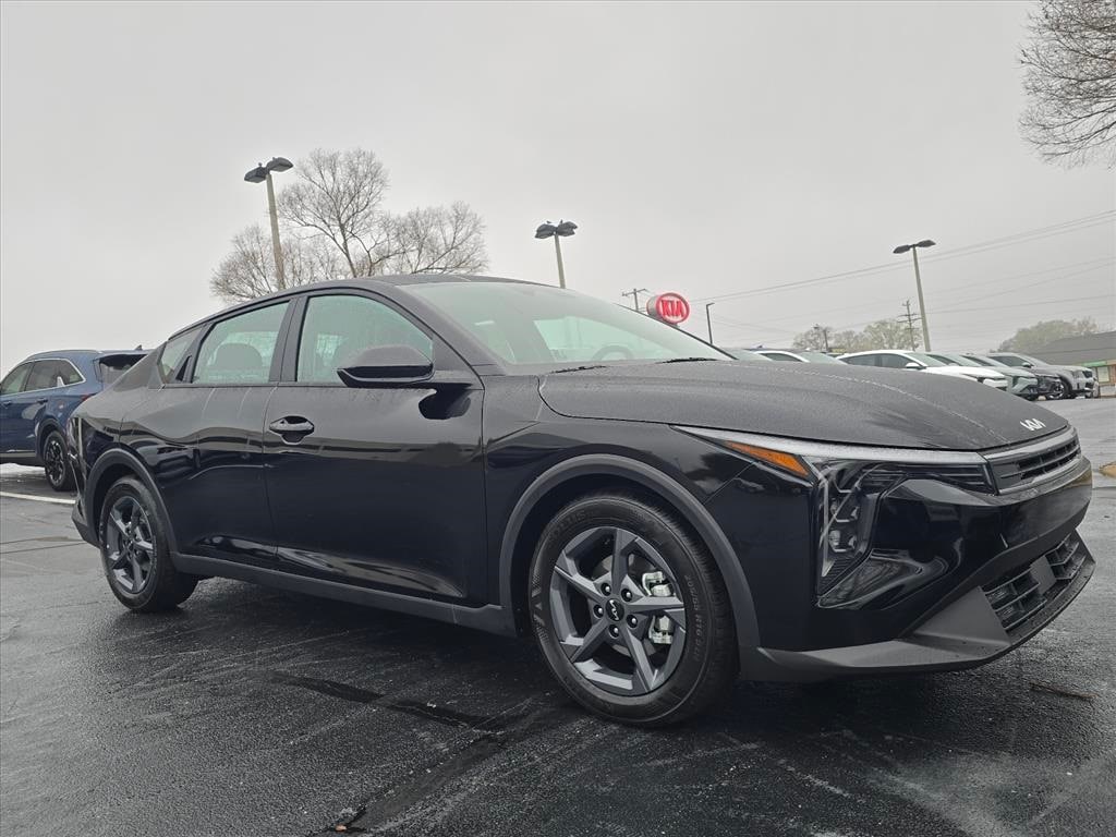 2025 Kia K4 LXS's photo