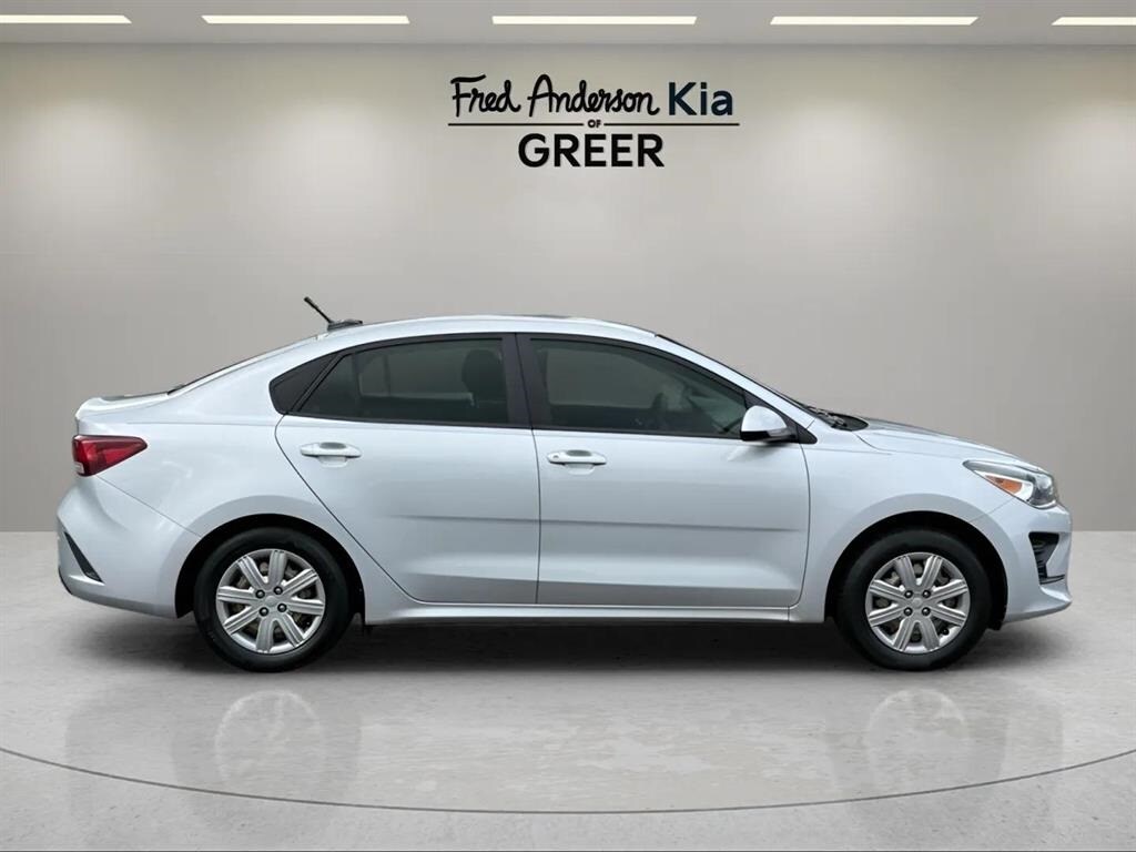 2021 Kia Rio LX photo 2