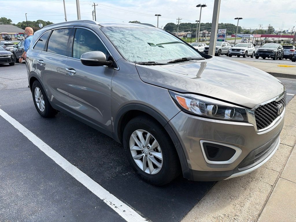 Used 2017 Kia Sorento 3.3L LX SUV