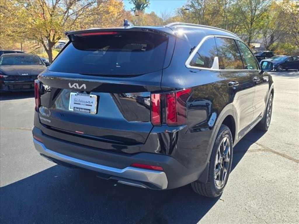 New 2026 Kia Sorento S SUV