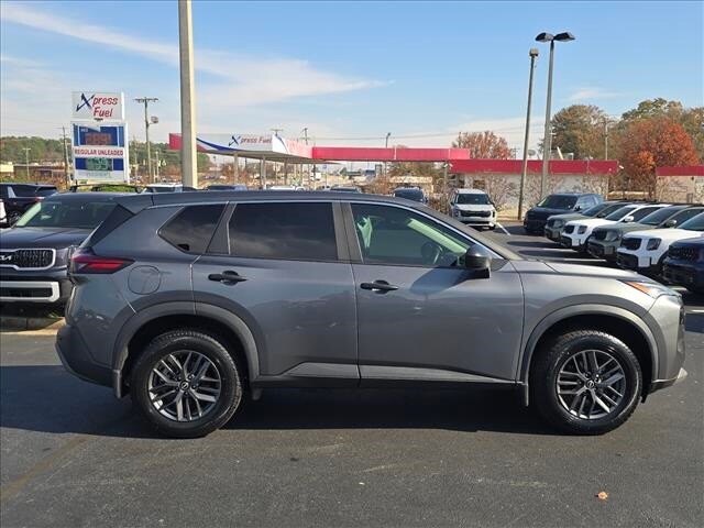 2023 Nissan Rogue S photo 2