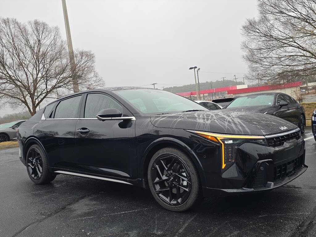 2025 Kia K4 GT-Line Turbo's photo