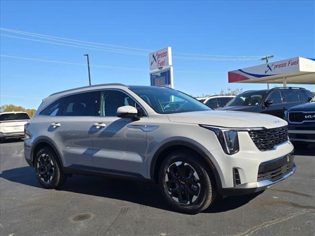 New 2026 Kia Sorento S SUV