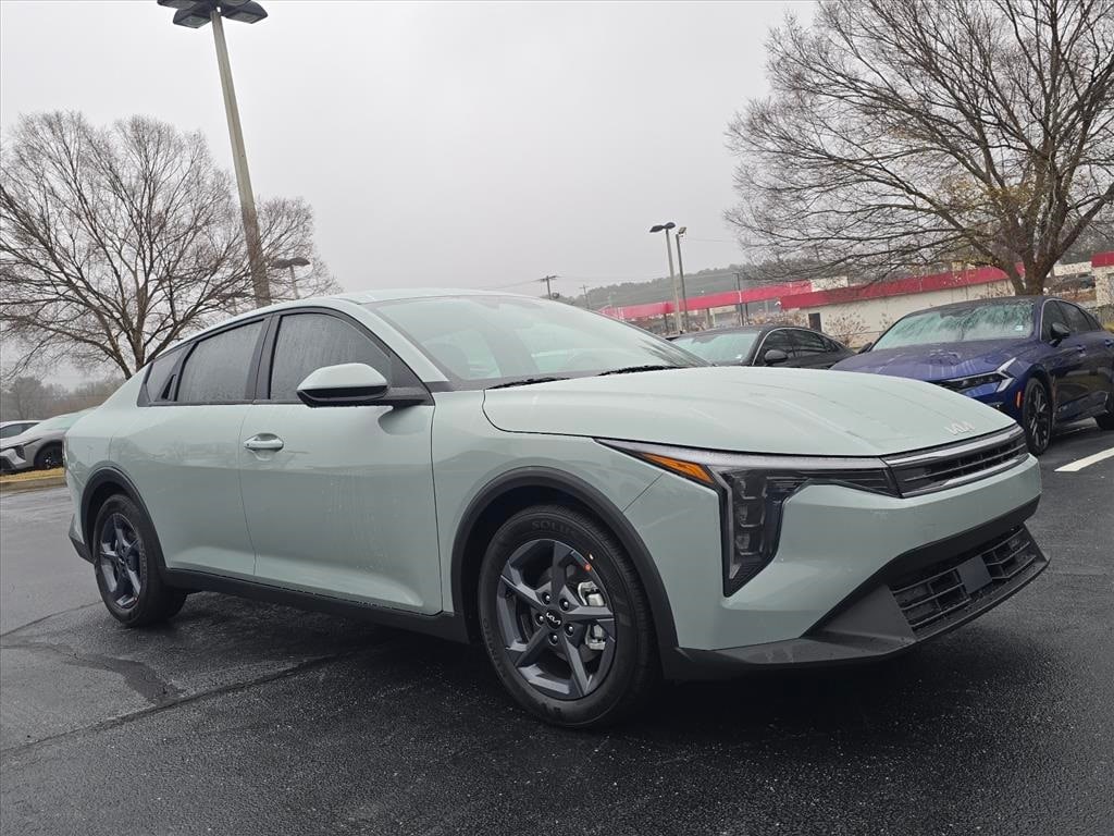 2025 Kia K4 LXS's photo