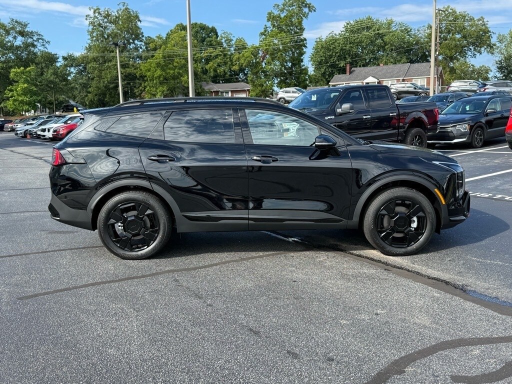 2026 Kia Sportage X-Line photo 2