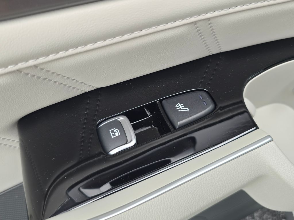 2026 Kia Sorento SX Prestige Hybrid - Photo 11