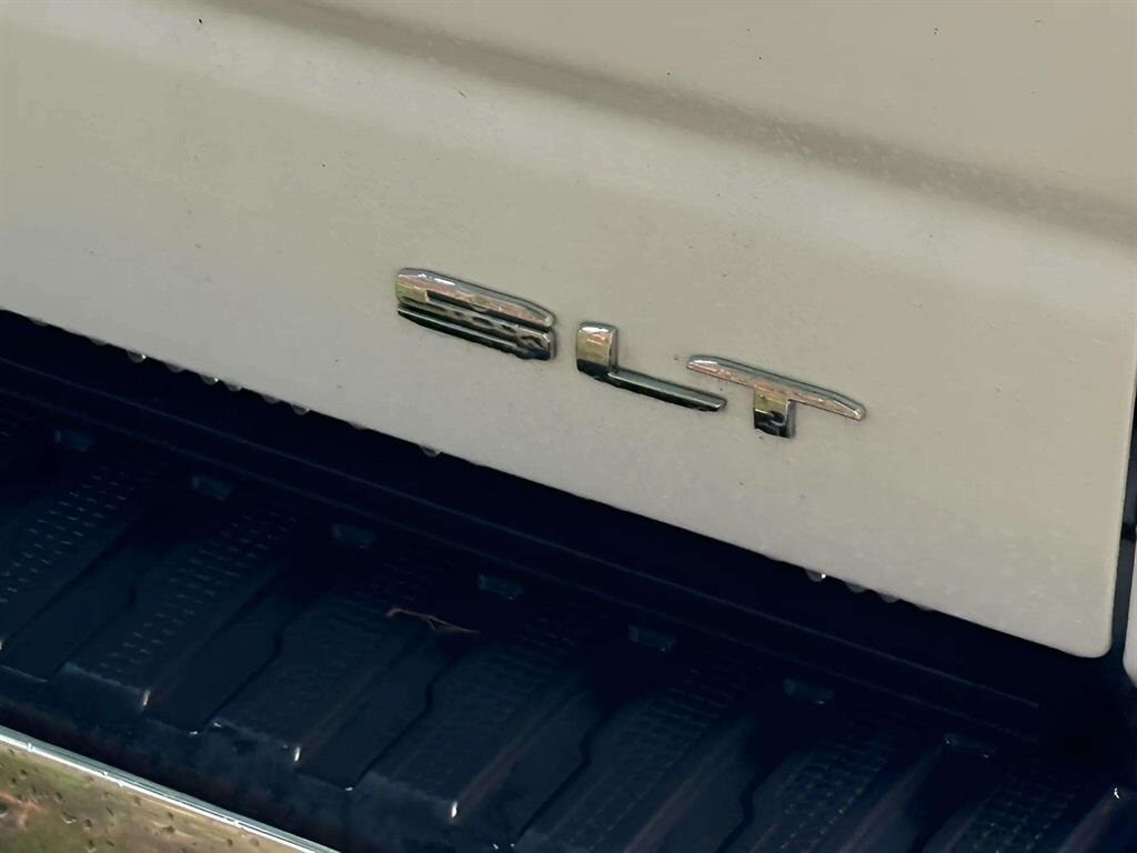 2024 Gmc Sierra 1500 SLT photo 3