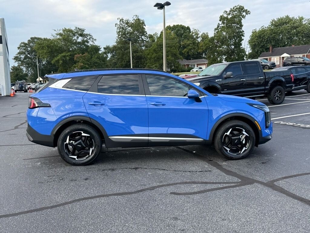 New 2026 Kia Sportage EX SUV