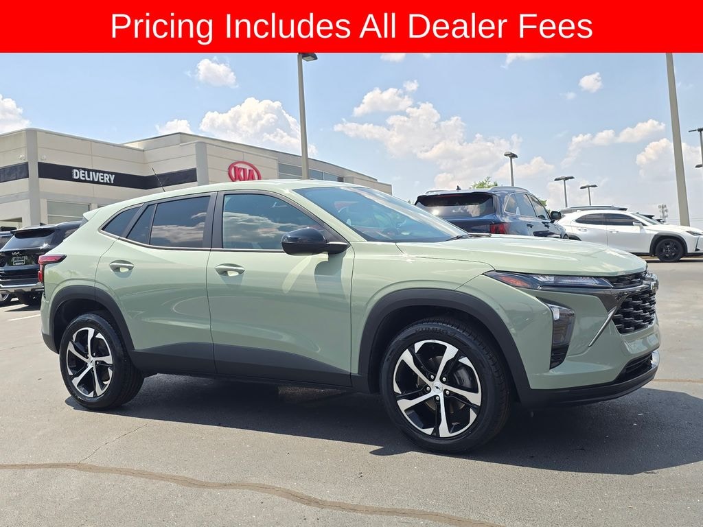 Used 2024 Chevrolet Trax 1RS SUV