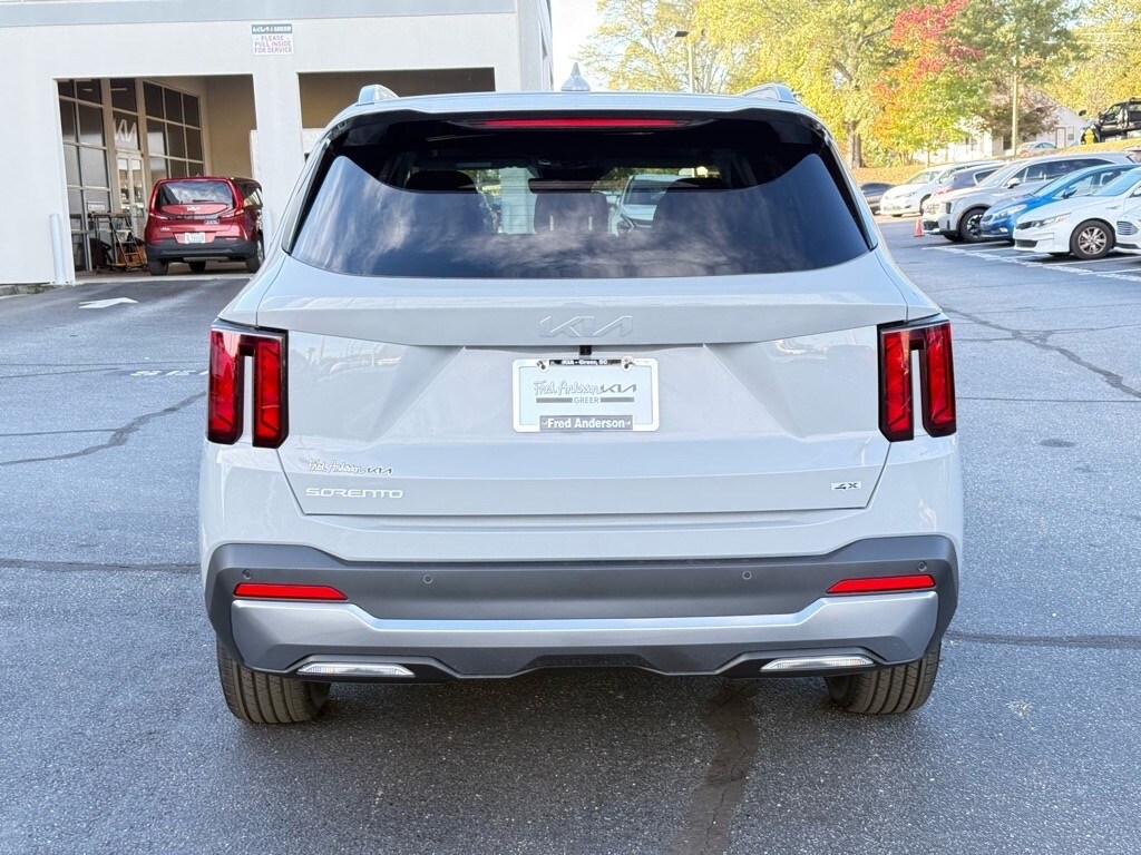 New 2026 Kia Sorento S SUV