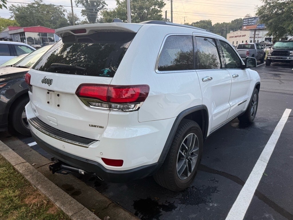 2020 Jeep Grand Cherokee Limited photo 2